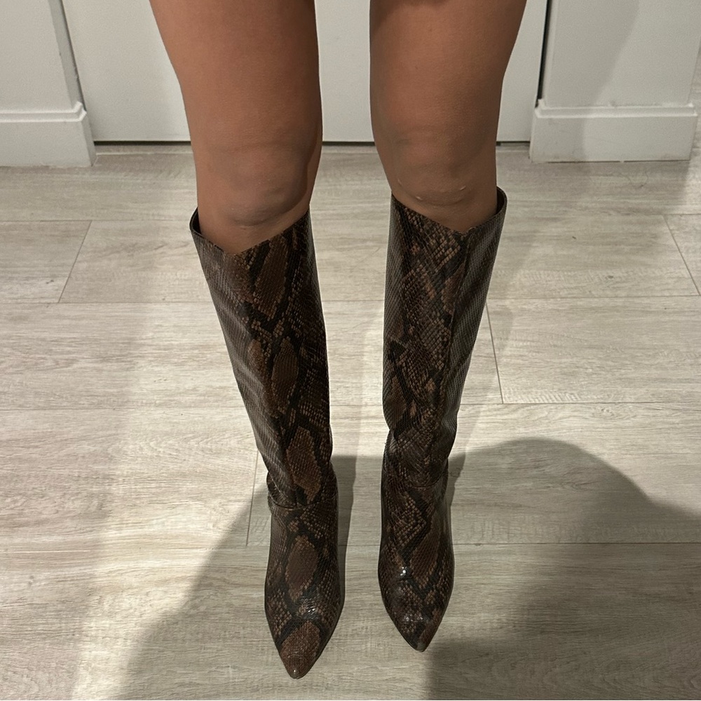 Steve madden snakeskin boots 6